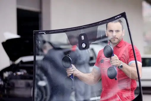 auto glass repair vs replacement